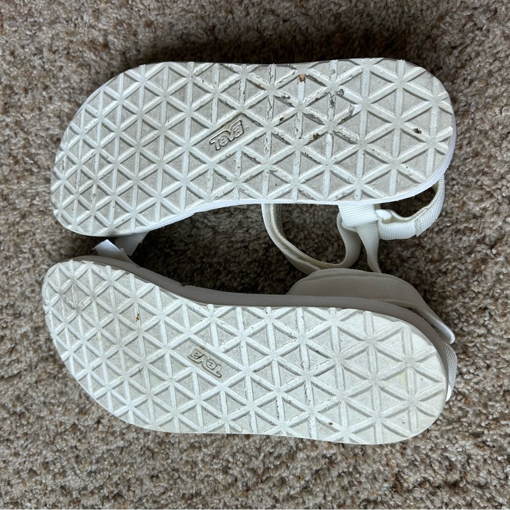 Teva Universal Women's White Velcro Strap Sandals. Size 11 - Picture 6 of 7